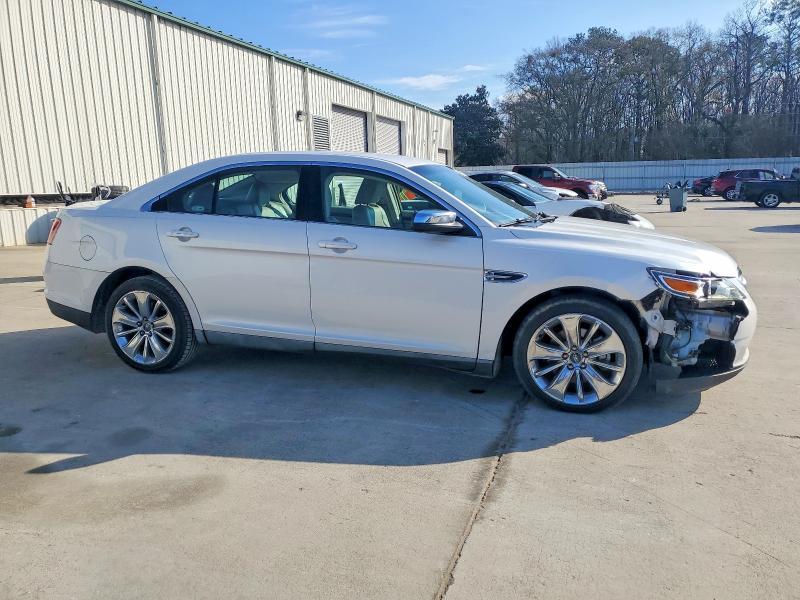 2010 Ford Taurus Limited