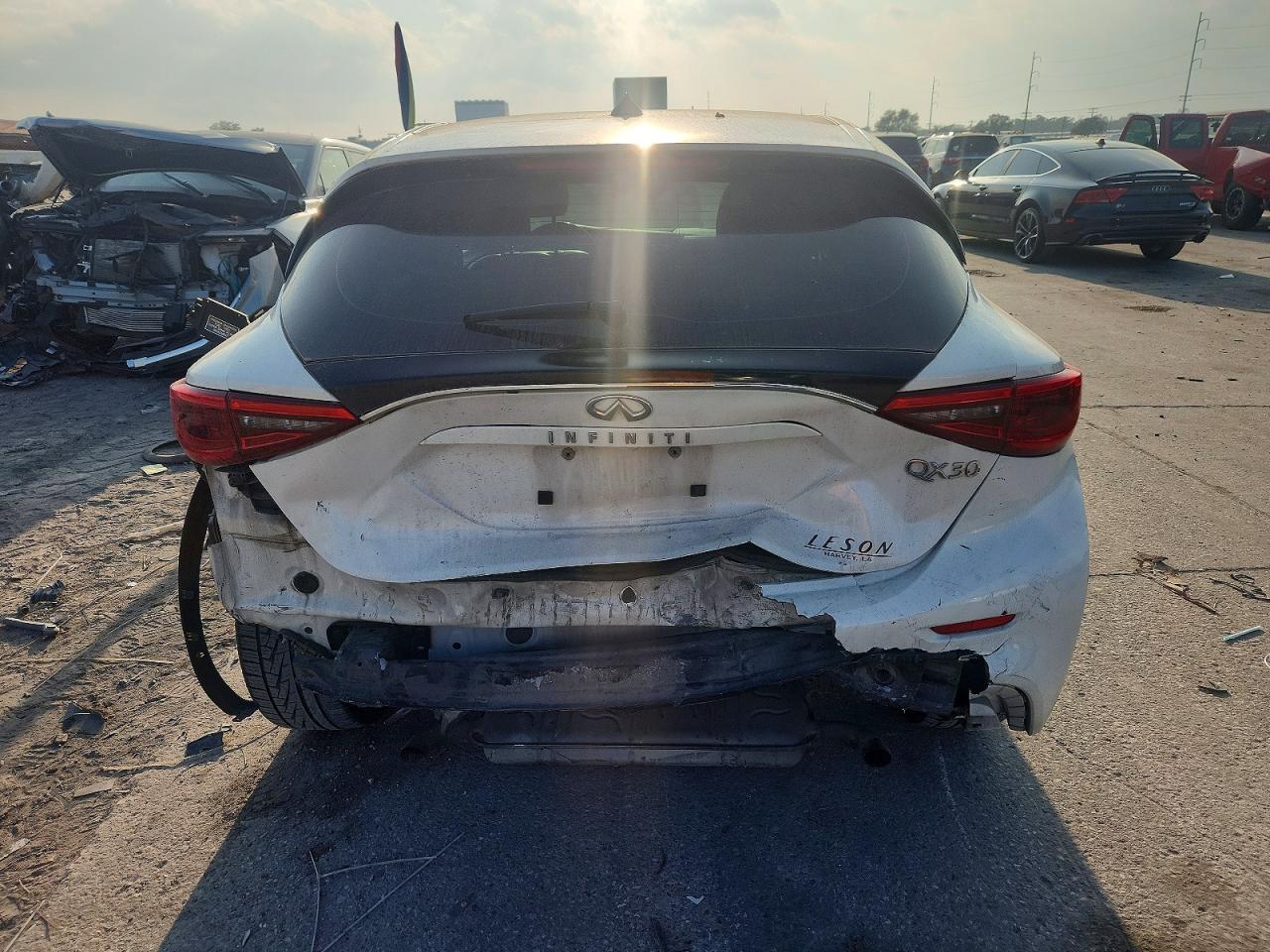 2018 Infinity Qx30