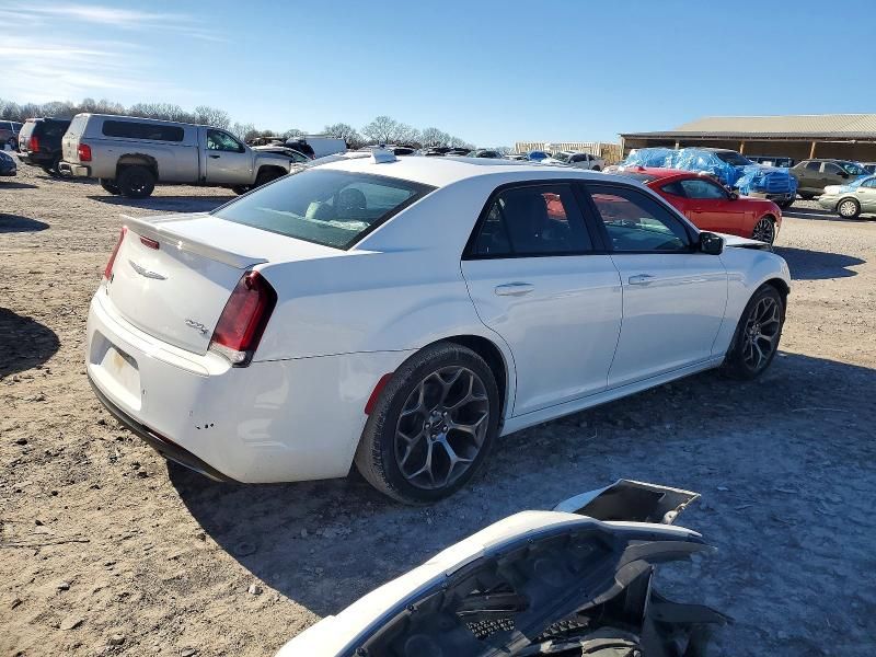 2018 Chrysler 300 s