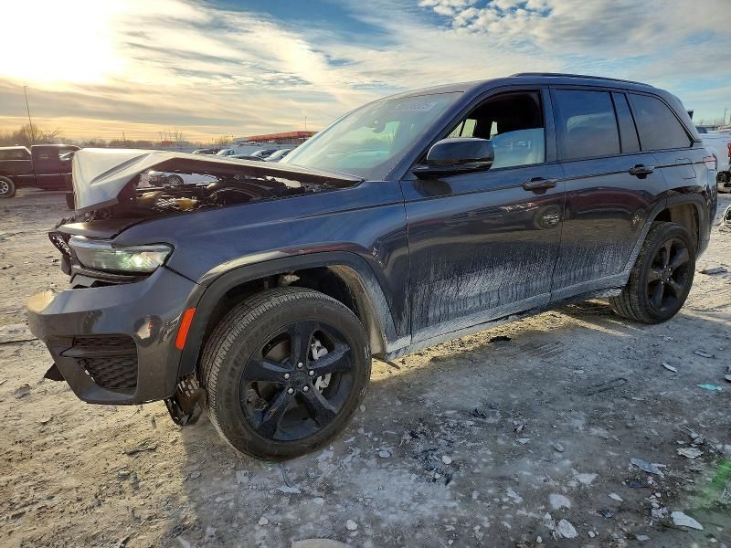2023 Jeep Grand Cherokee Laredo