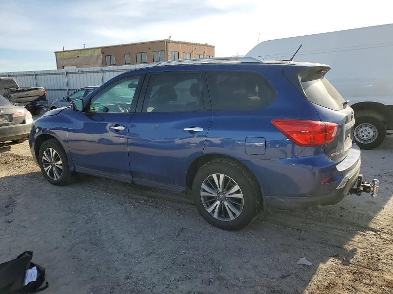 2017 Nissan Pathfinder s