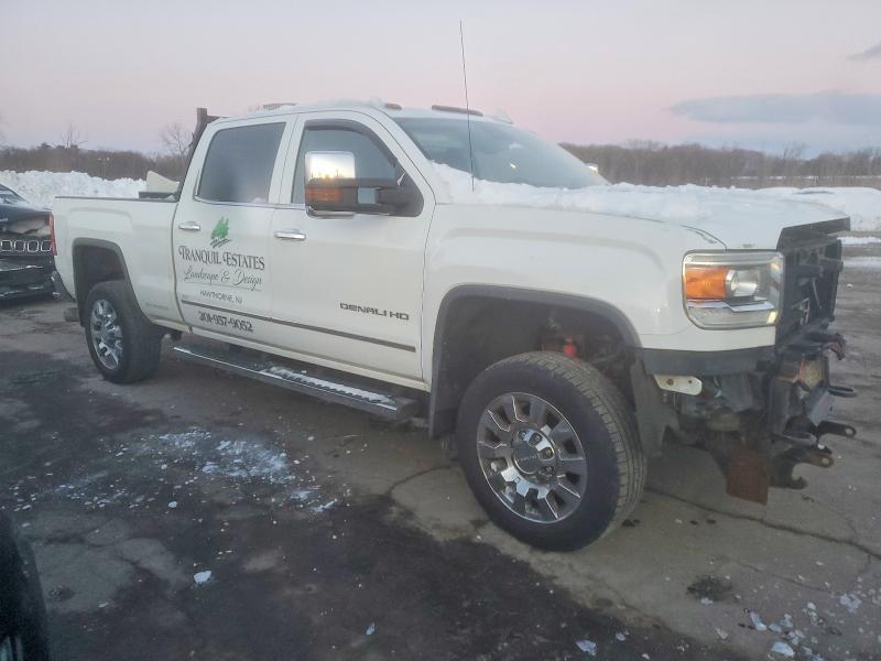 2015 GMC Sierra K2500 Denali