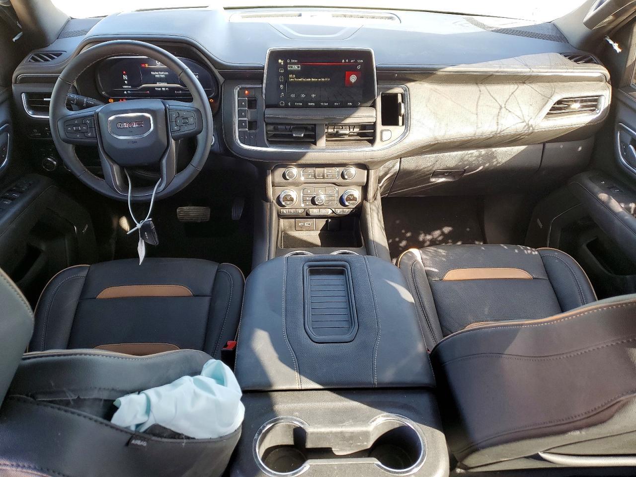 2024 GMC Yukon AT4