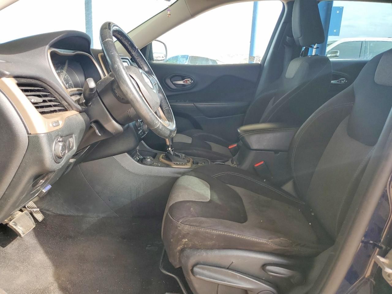 2014 Jeep Cherokee Sport