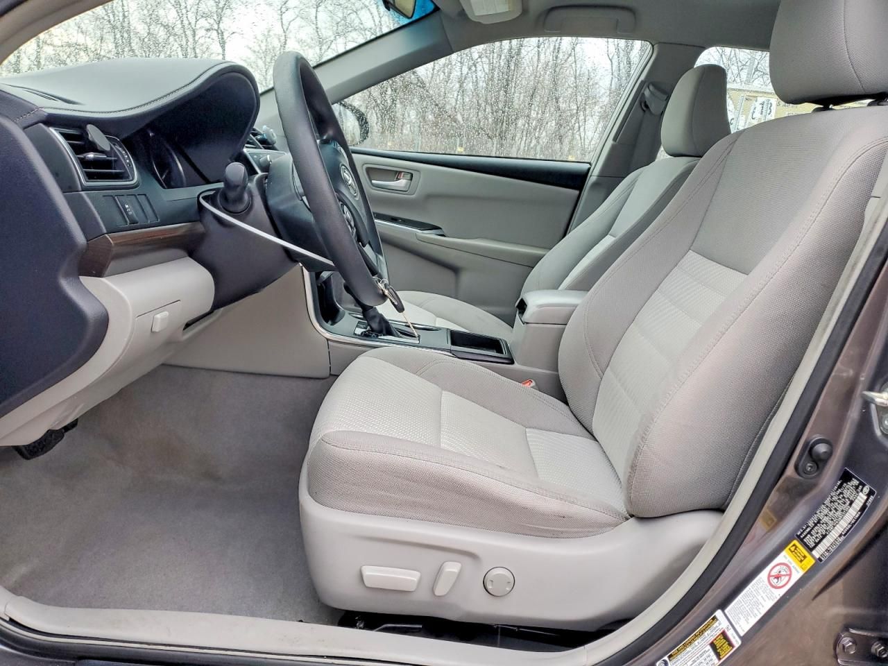 2016 Toyota Camry le