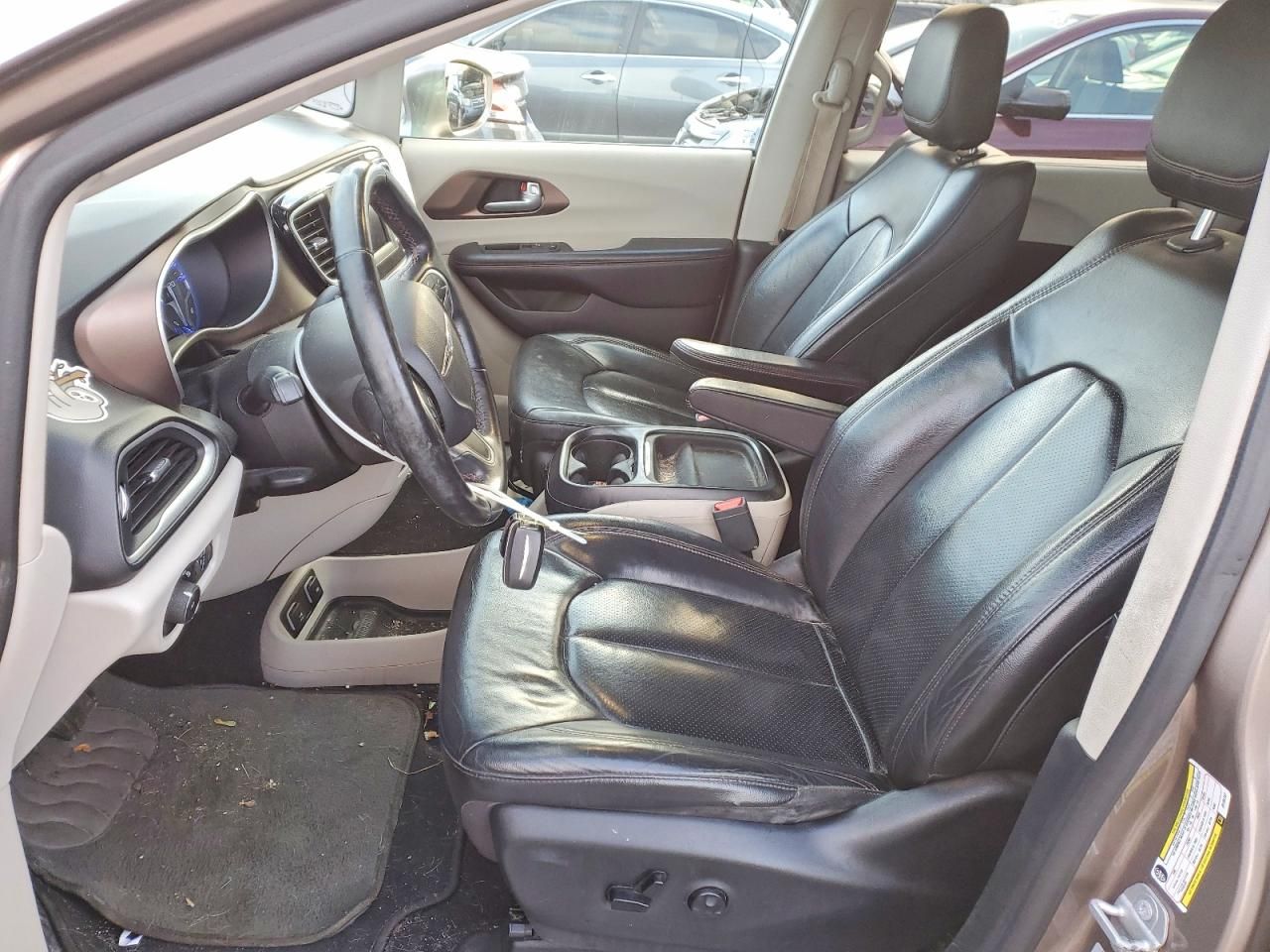 2018 Chrysler Pacifica Touring l