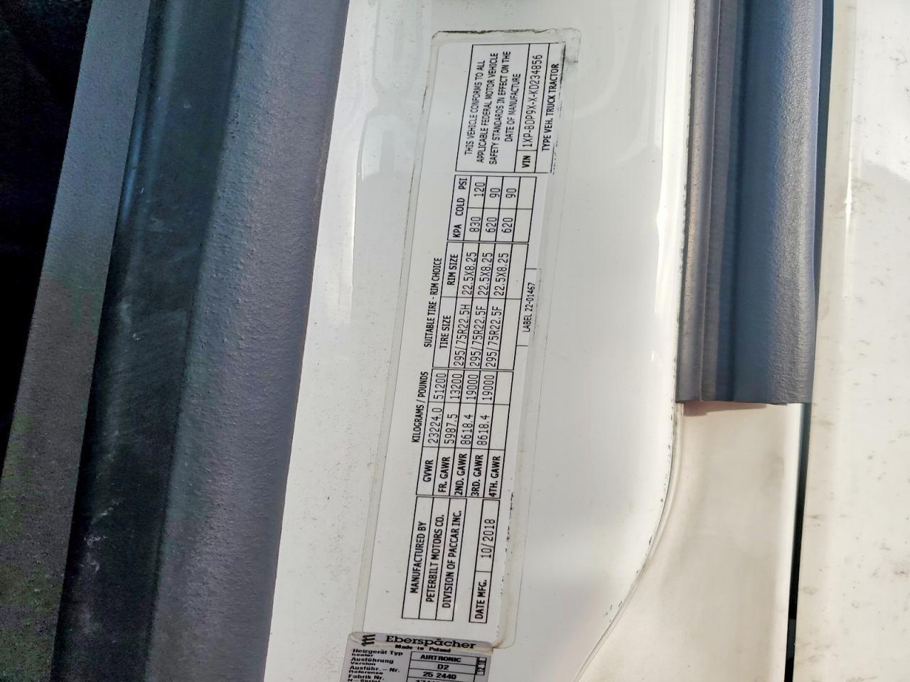 2019 Peterbilt Tractor 579-Semi Truck