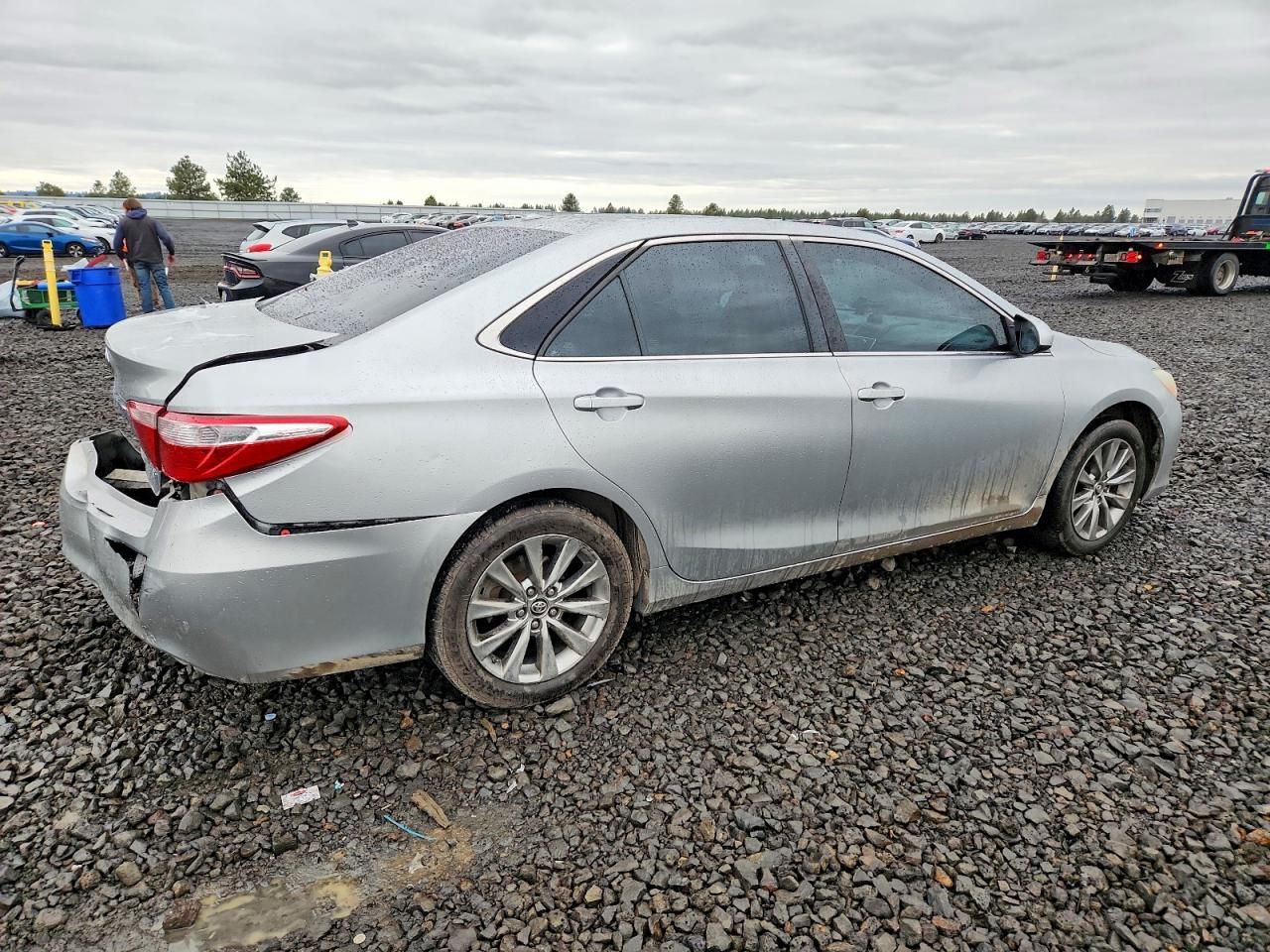 2016 Toyota Camry le