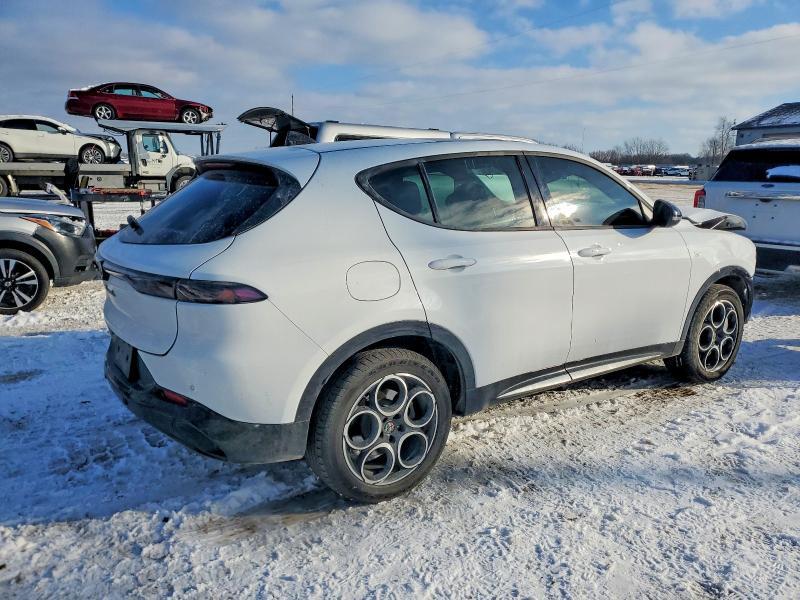 2024 Alfa Romeo Tonale ti