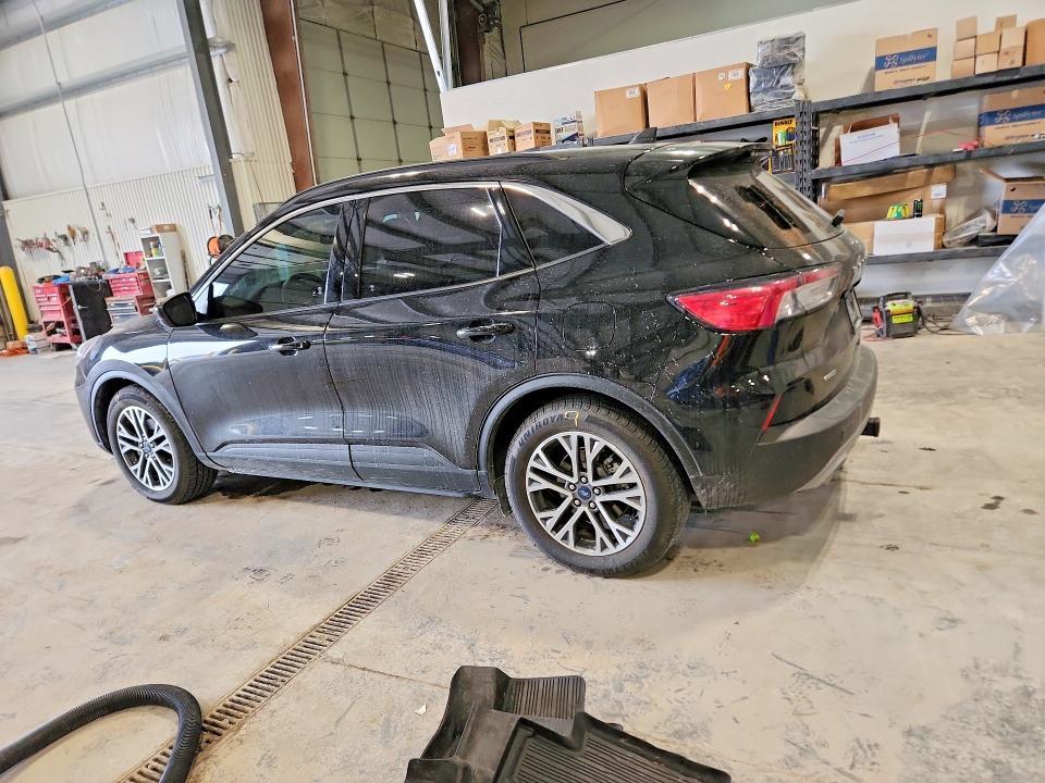 2021 Ford Escape sel