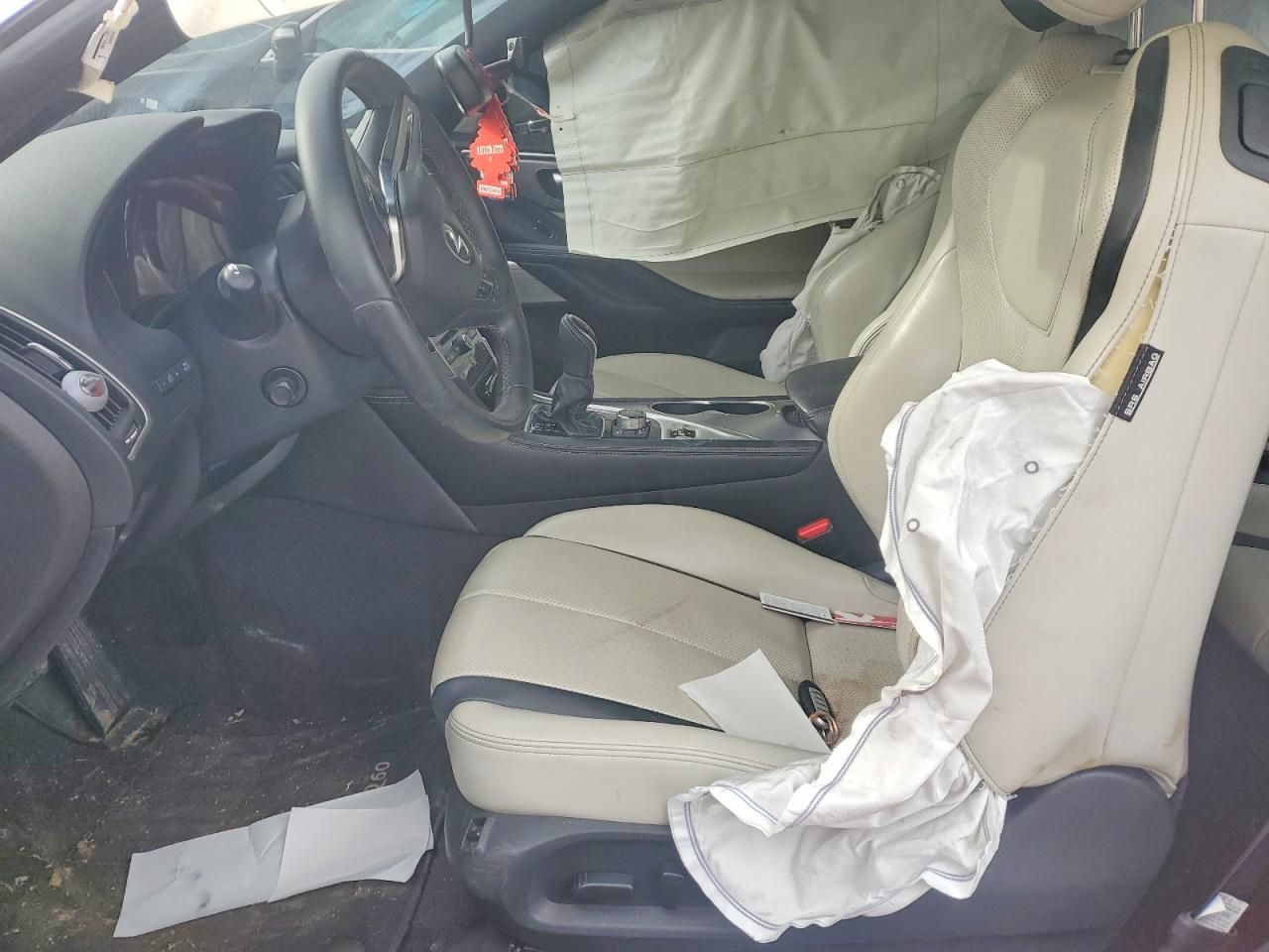 2022 Infiniti Q60 Luxe