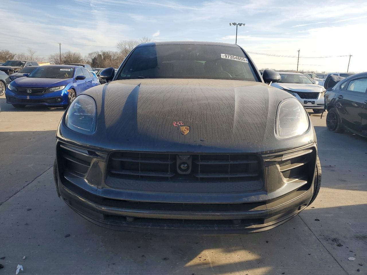 2024 Porsche Macan Base