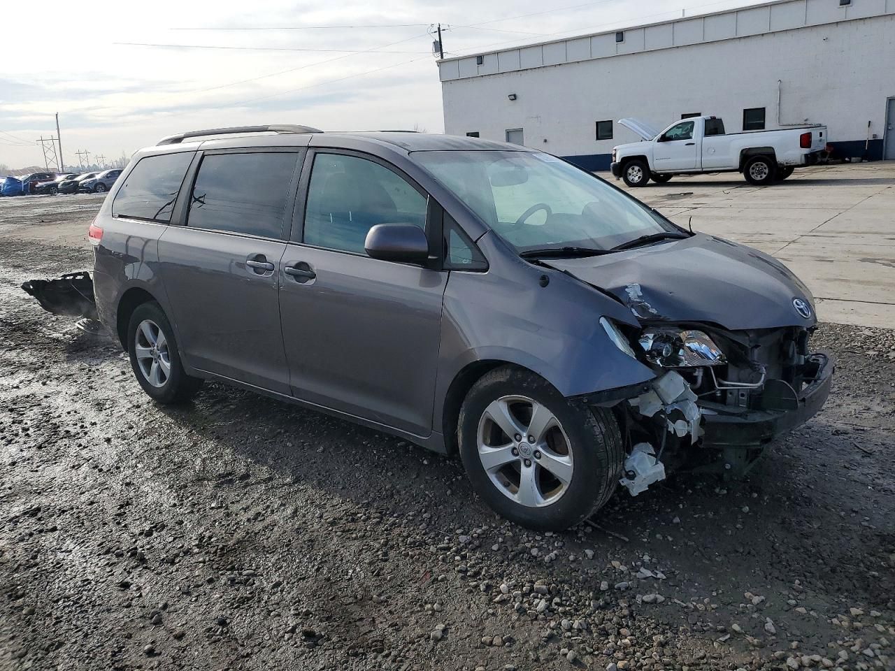 2013 Toyota Sienna le