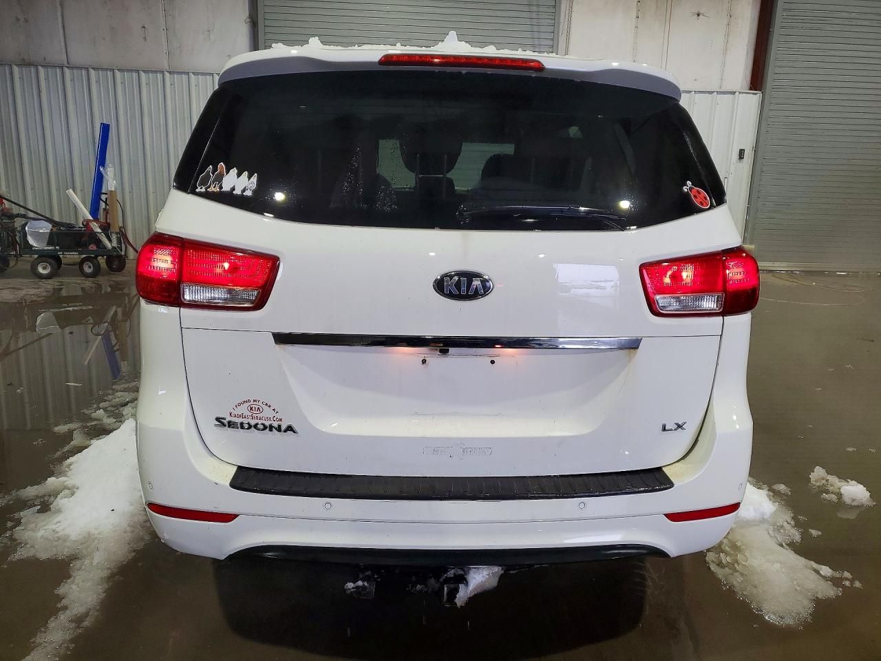 2017 KIA Sedona lx