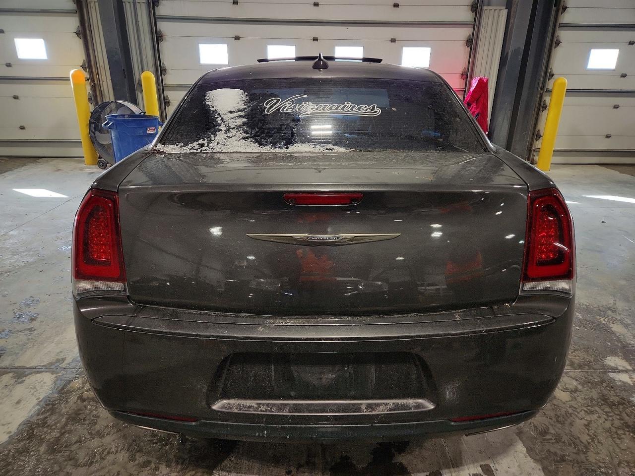 2016 Chrysler 300 s