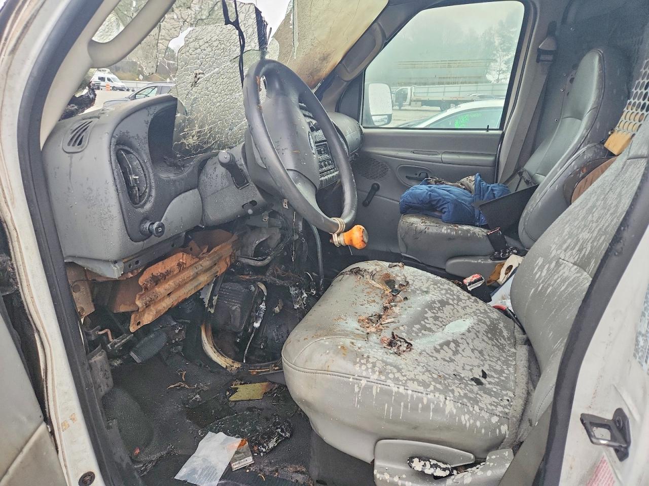 2004 Ford E250 Delivery Van