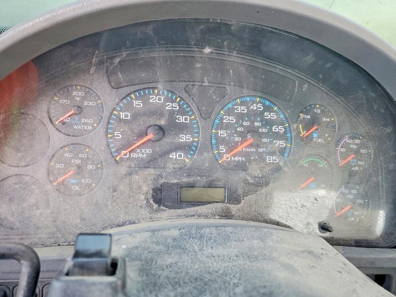 2004 International 7400 Flatbed Truck