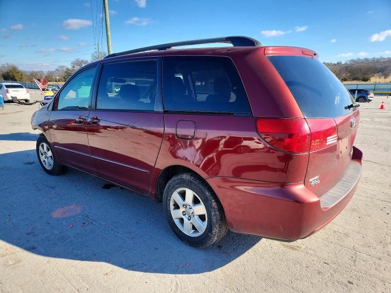 2005 Toyota Sienna ce