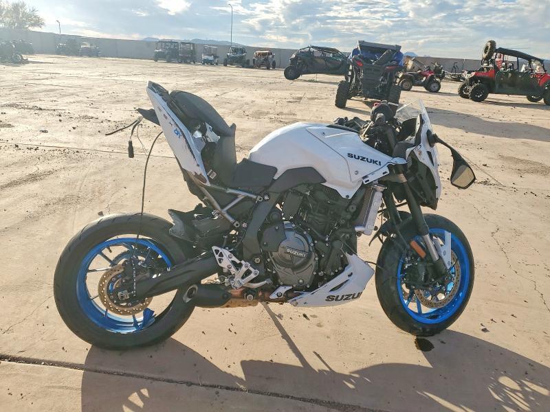 2026 Suzuki GSX800 F