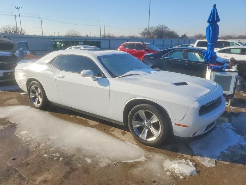 2015 Dodge Challenger sxt