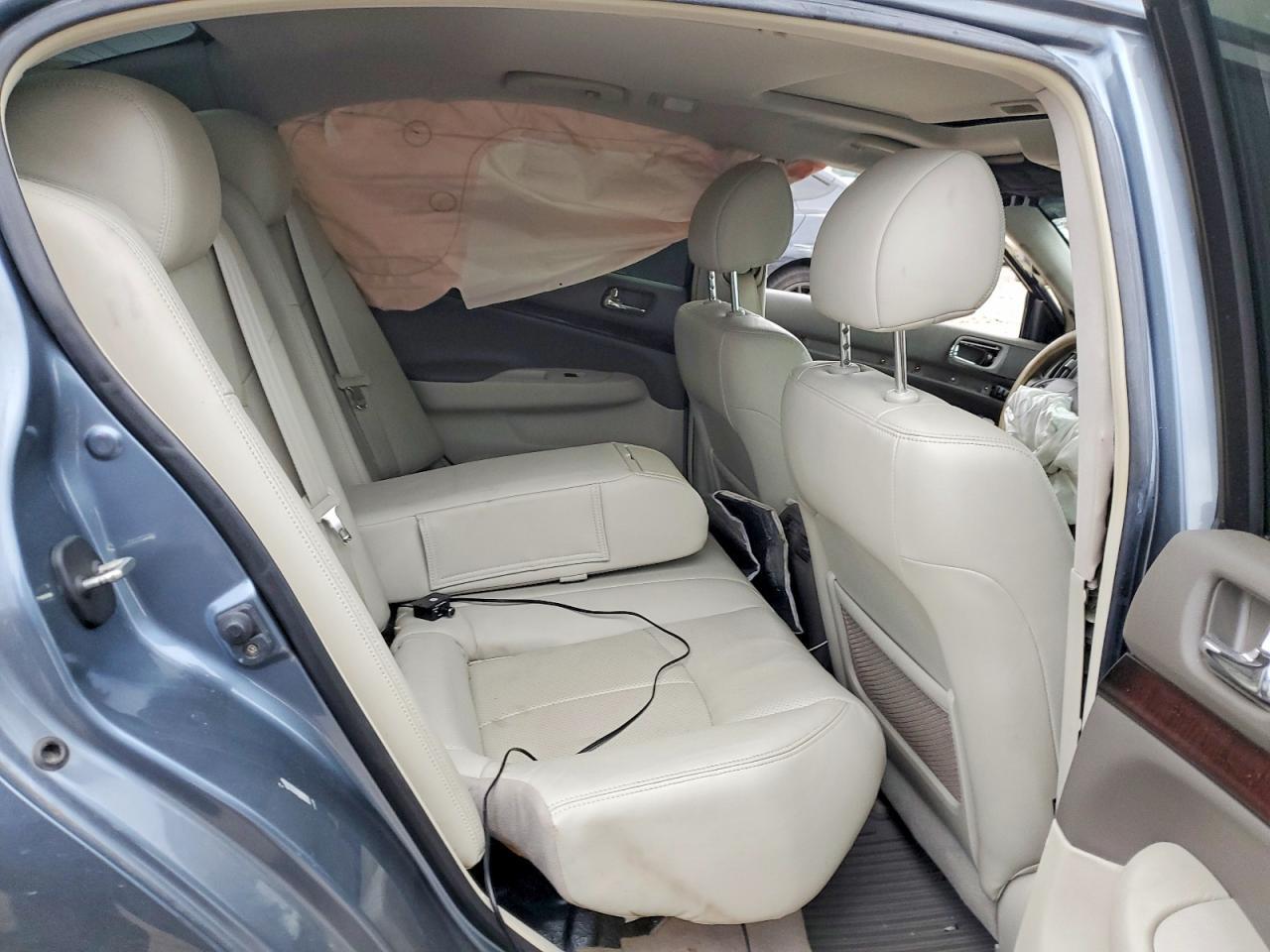 2010 Infiniti G37