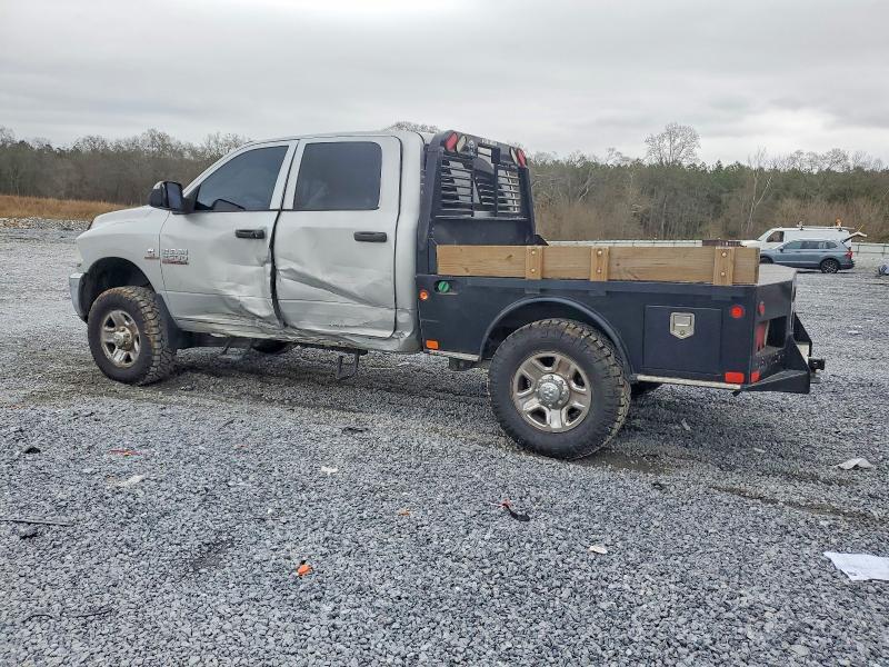 2014 Dodge RAM 2500 Flatbed Truck