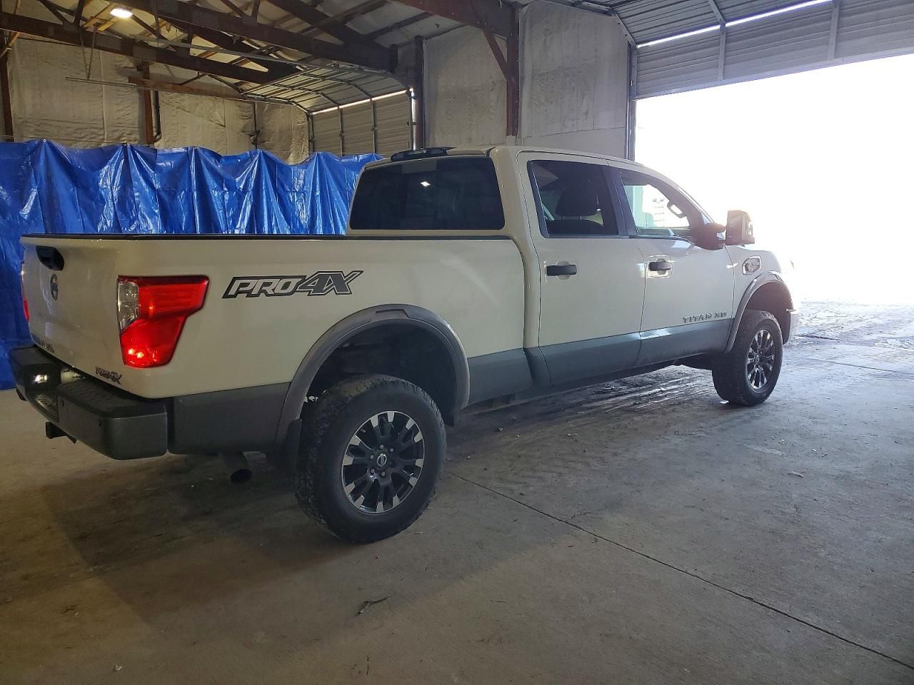 2019 Nissan Titan xd sl
