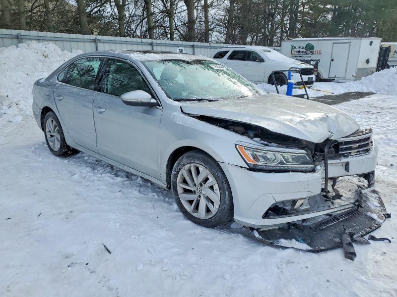 2018 Volkswagen Passat se