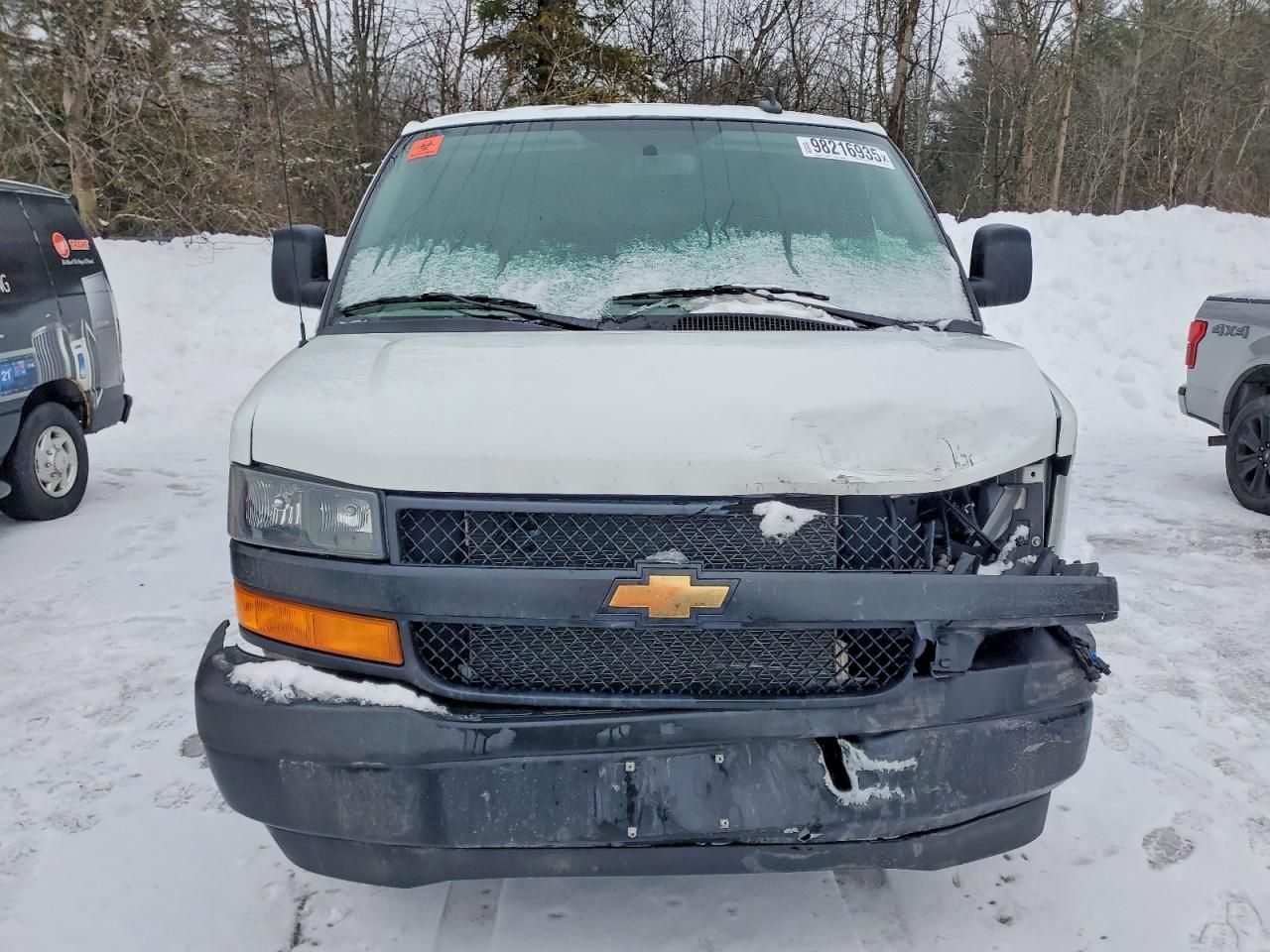 2024 Chevrolet Express G2500