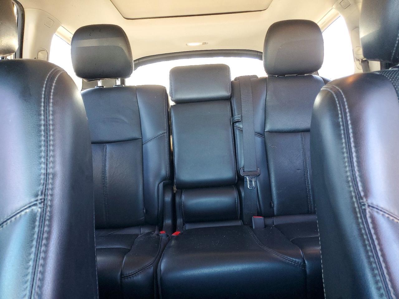 2016 Nissan Pathfinder s