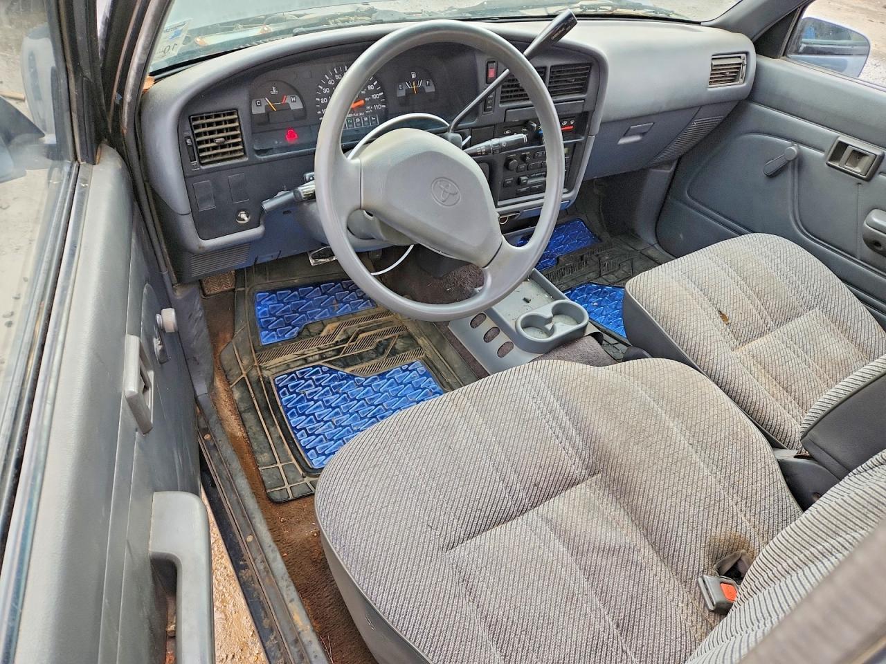 1992 Toyota Pickup Deluxe