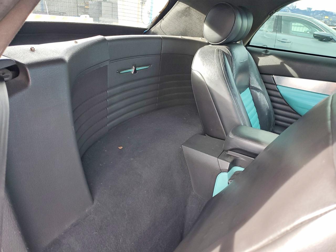 2002 Ford Thunderbird