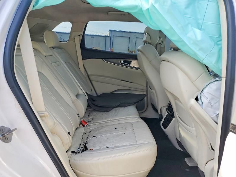 2019 Lincoln Nautilus Black Label