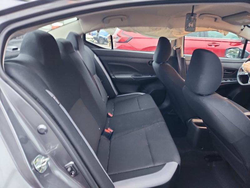 2025 Nissan Versa s