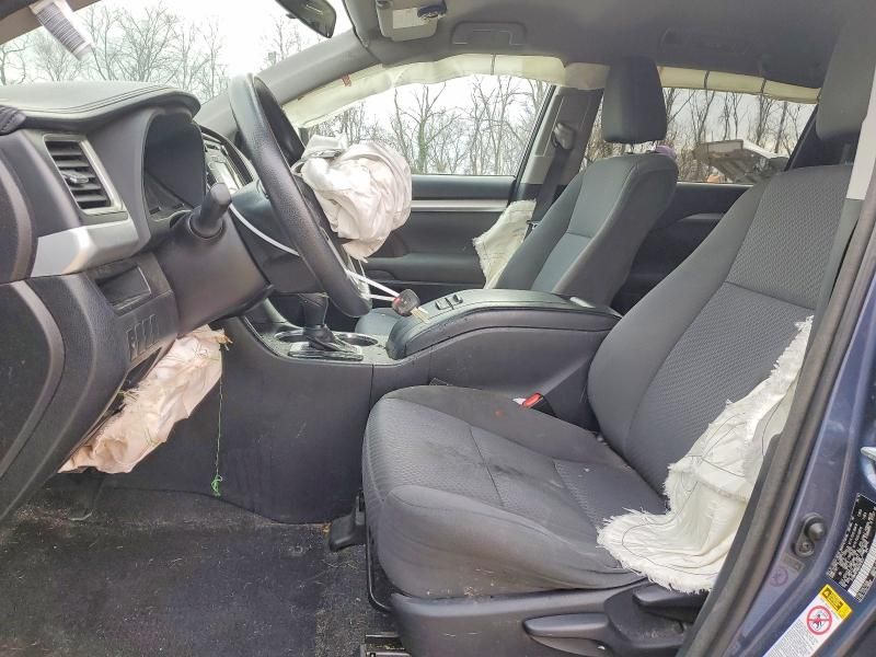 2016 Toyota Highlander le