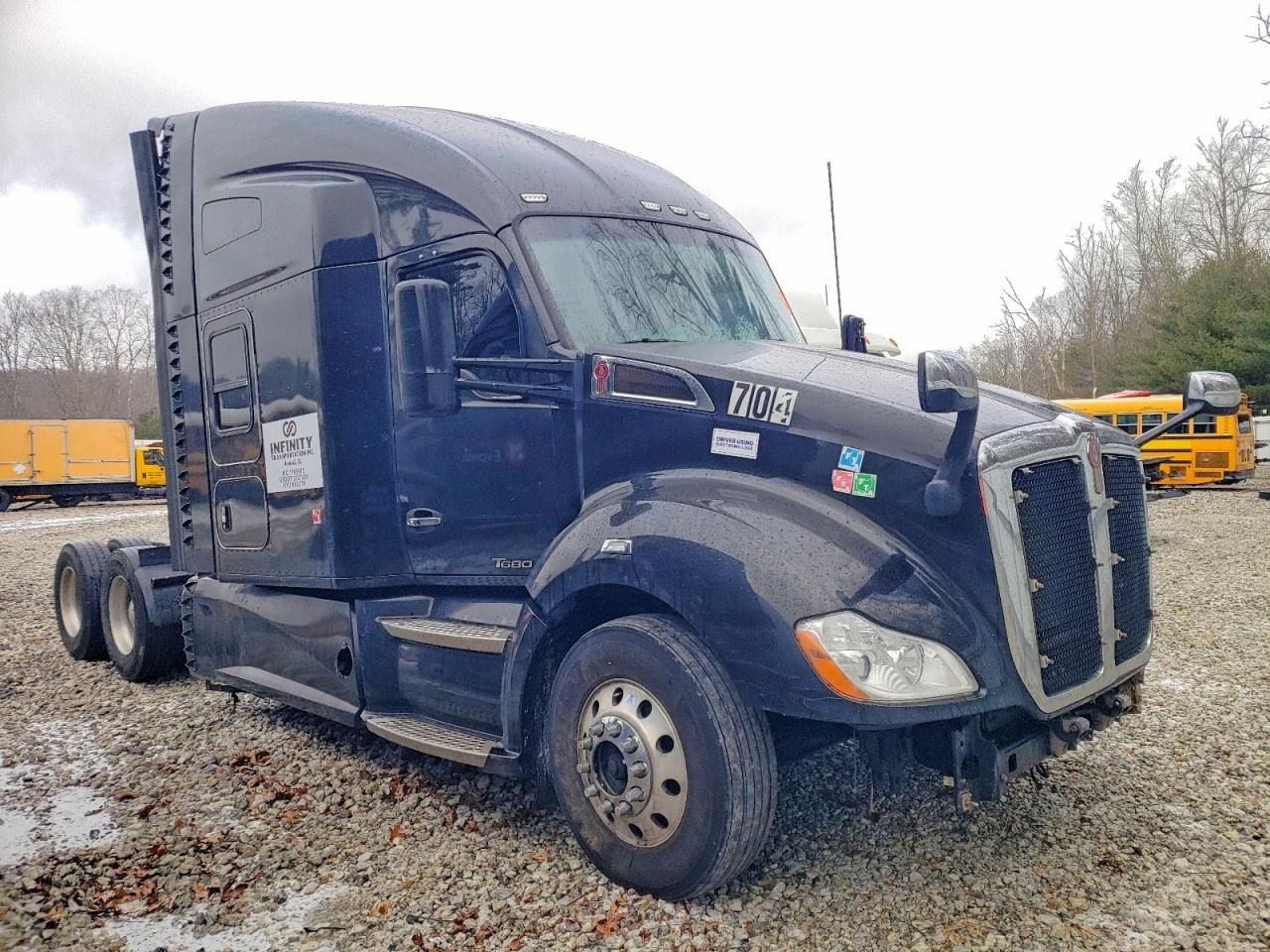 2021 Kenworth T680 Semi Truck
