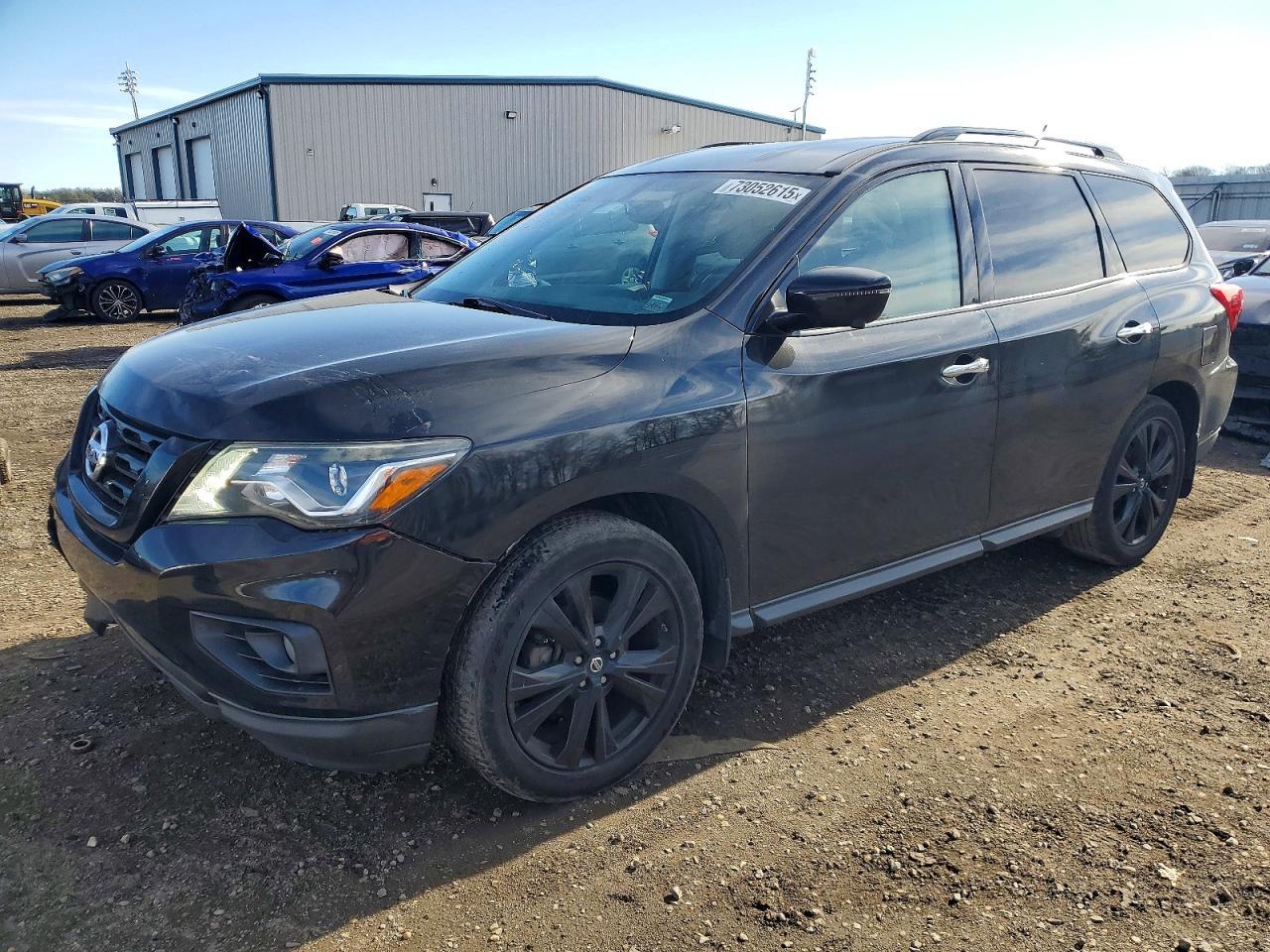 2018 Nissan Pathfinder s