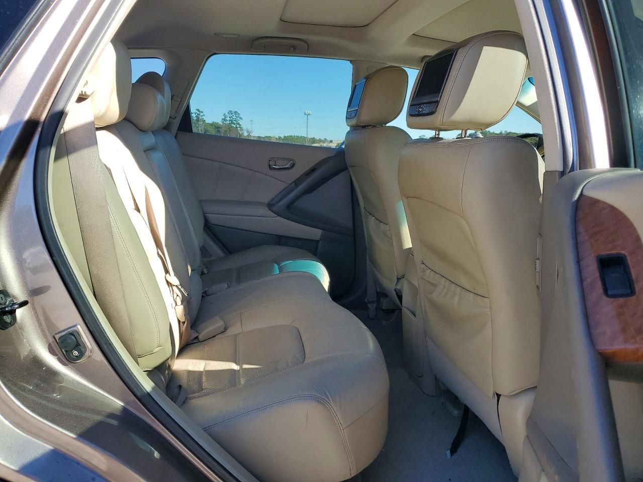 2012 Nissan Murano s