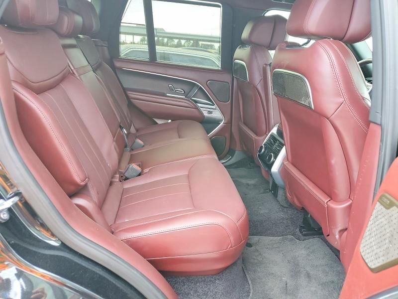 2025 Land Rover Range Rover Autobiography