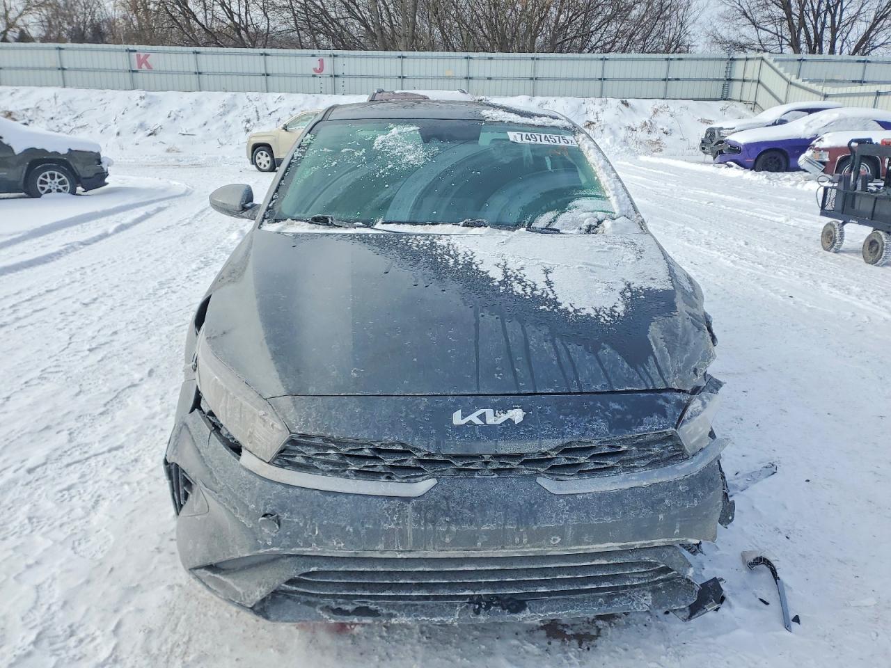 2023 KIA Forte lx