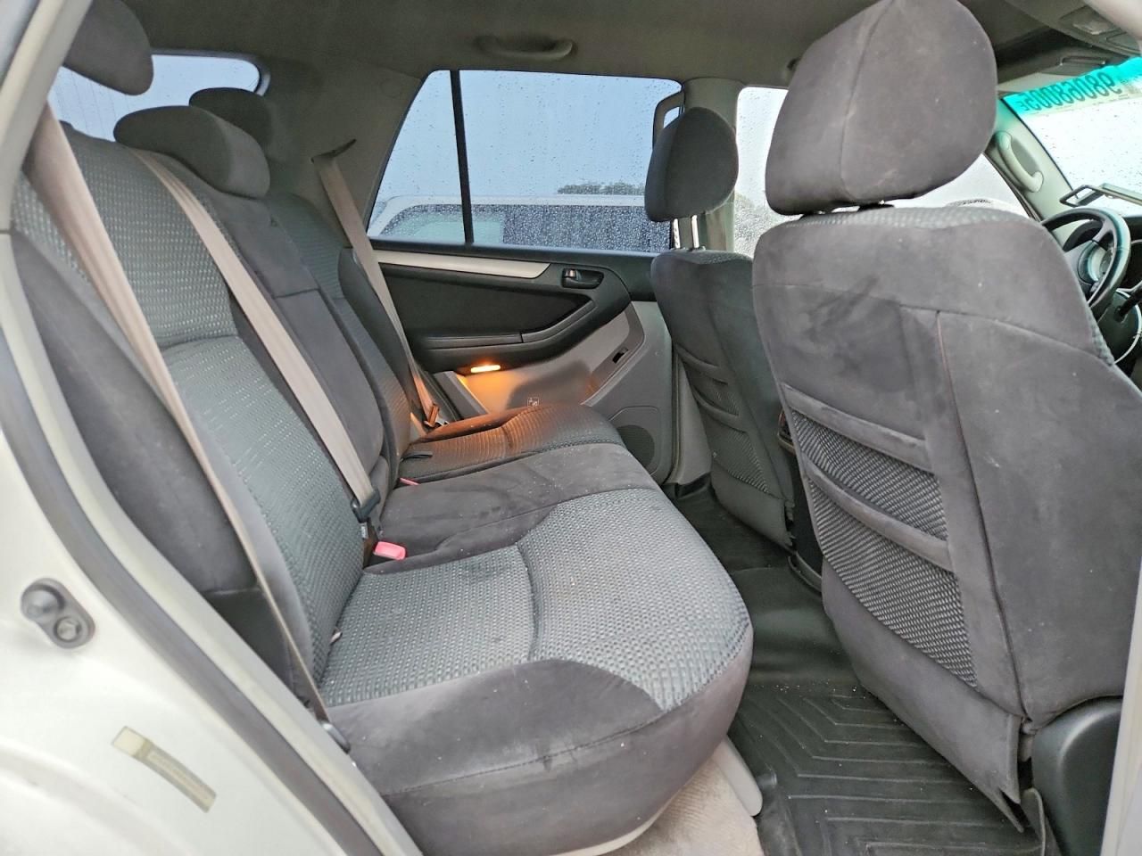 2004 Toyota 4runner SR5