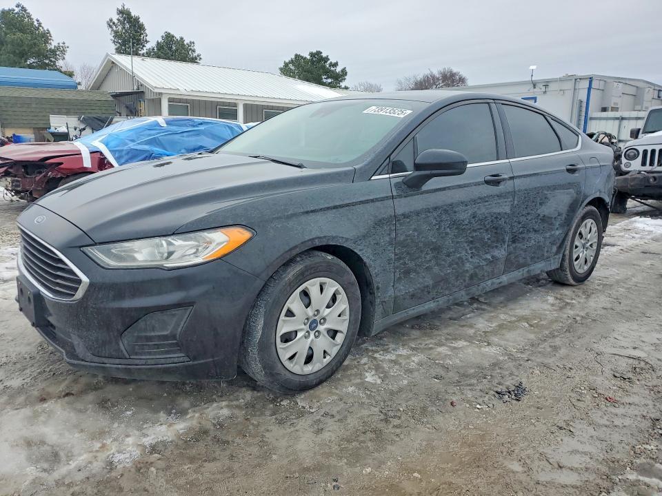 2020 Ford Fusion s