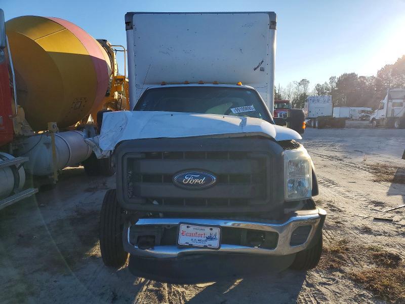 2016 Ford F550 Super Duty box Truck