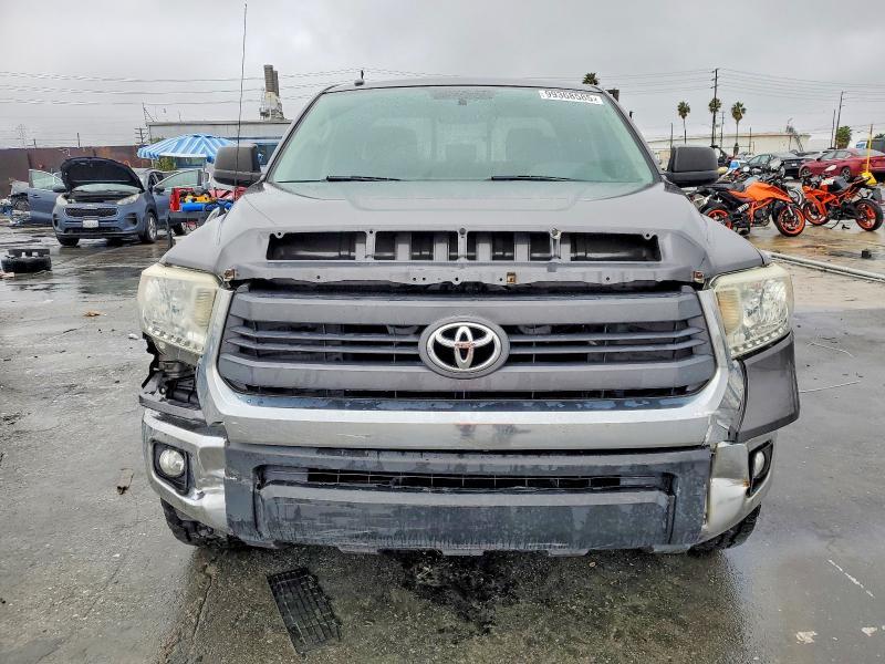 2014 Toyota Tundra Double cab sr