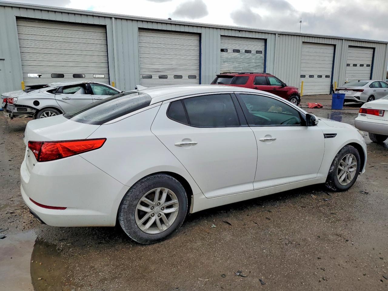 2013 KIA Optima lx