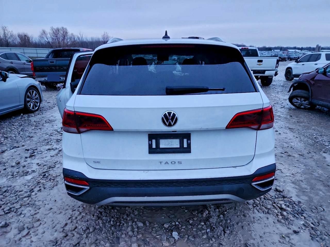 2022 Volkswagen Taos se