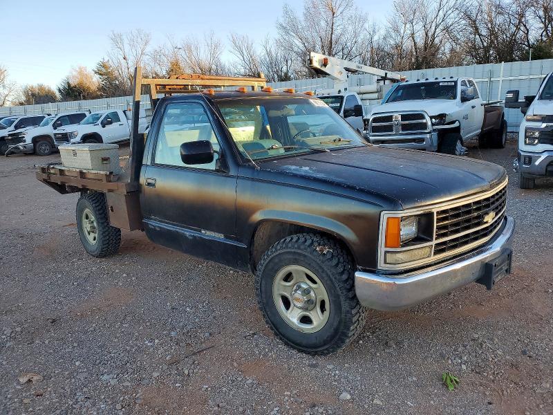 1988 Chev Rolet GMT-400 Flatbed Truck