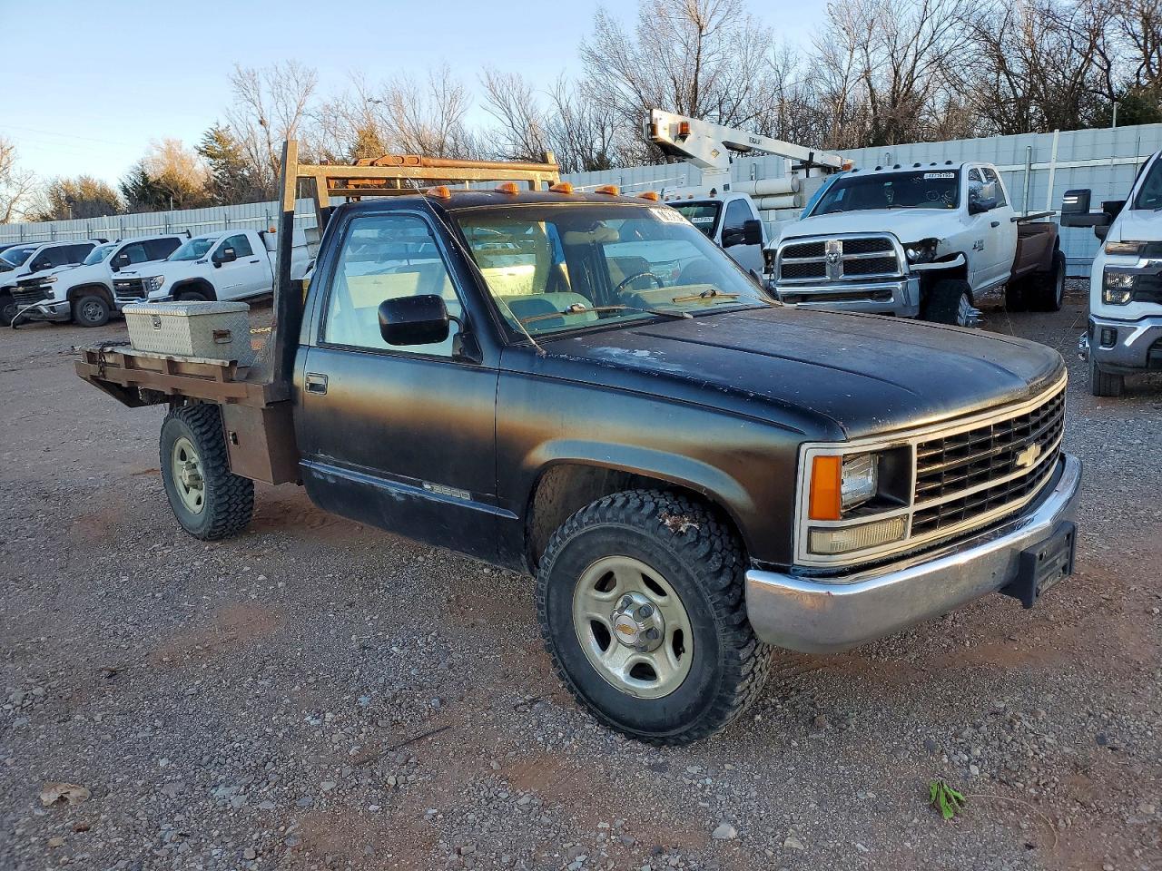 1988 Chev Rolet GMT-400 Flatbed Truck