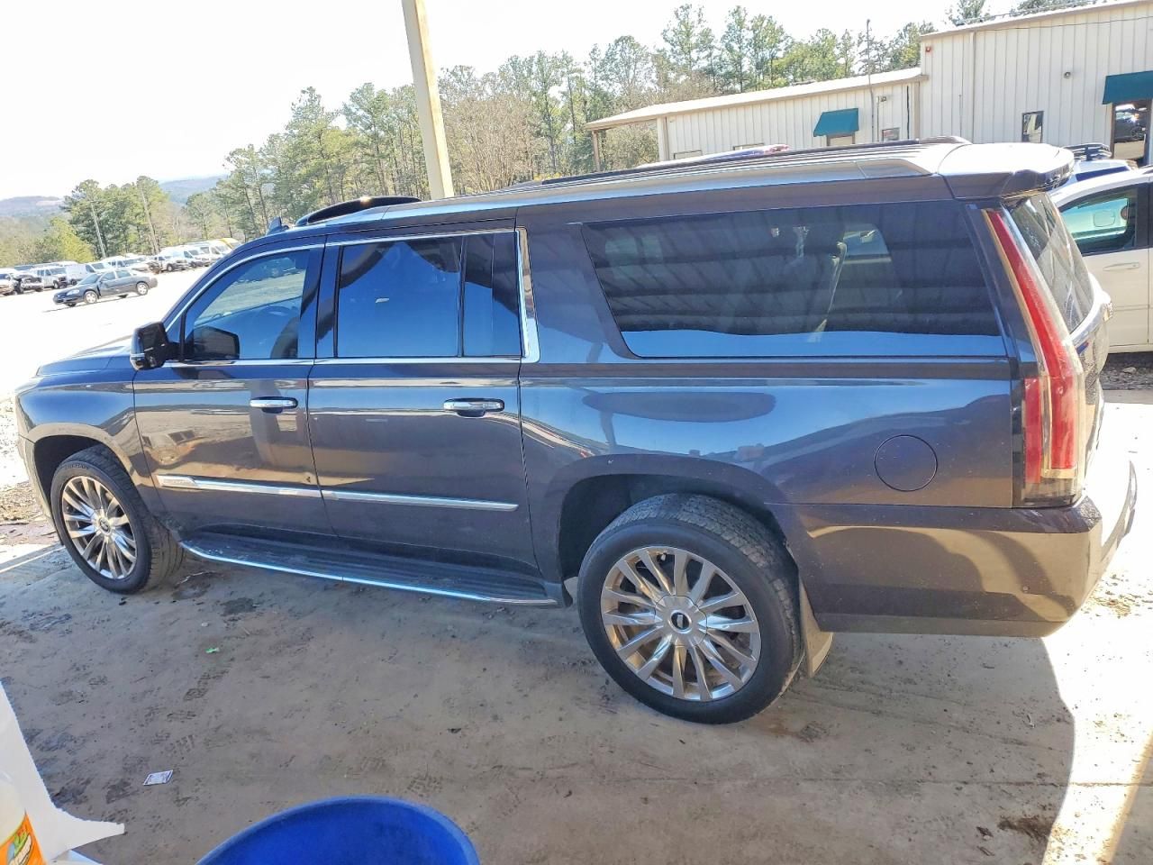2017 Cadillac Escalade esv Luxury