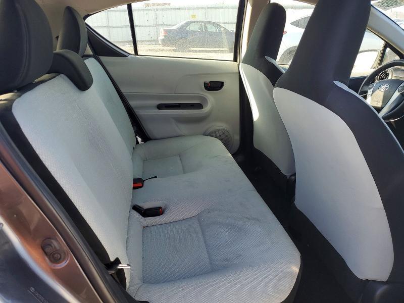 2014 Toyota Prius c